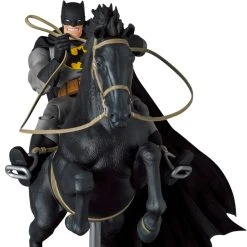 Medicom Batman: The Dark Knight Returns MAFEX #204 Batman & Horse