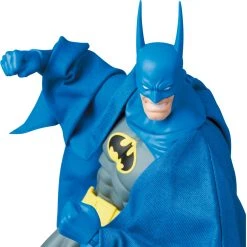 Medicom Batman: Knightfall MAFEX #215 Batman (Knight Crusader)