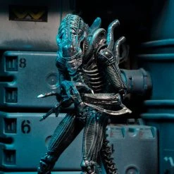 NECA Ultimate Aliens Warrior (Blue) -Nerdzoic Sales alienblue6 130396