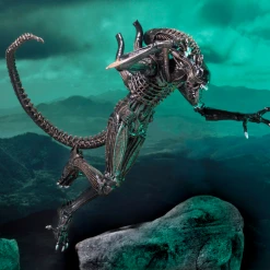 NECA Ultimate Aliens Warrior (Brown) -Nerdzoic Sales alienbrown7