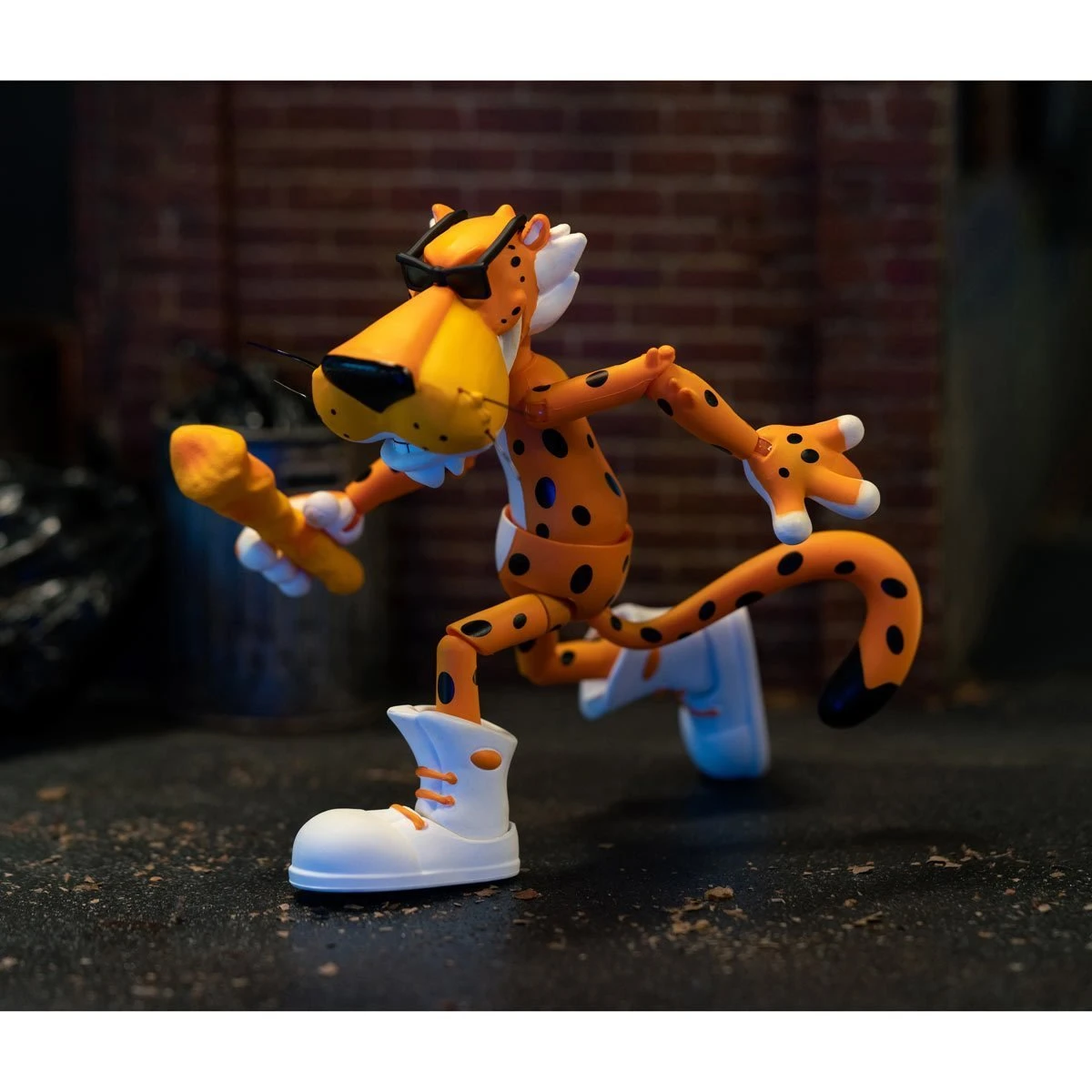 Jada Toys Cheetos Chester Cheetah (1:12 Scale) 6 Jada Toys Cheetos Chester Cheetah (1:12 Scale) - Image 4