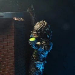 NECA Predator Ultimate City Hunter (Battle Damaged) -Nerdzoic Sales cityhunter7 116651