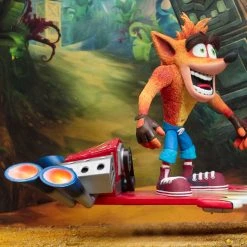NECA Crash Bandicoot (with Hoverboard) -Nerdzoic Sales crash1 203168
